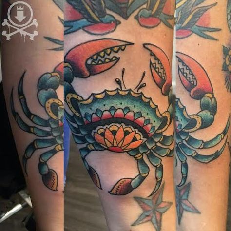 Super rad full color Sailor Jerry style crab tattoo by Alex Feliciano.  #12ozstudios #team12oz #tattoos #sailorjerry #crabs #animaltattoos #tattoosformen #tattoosforwomen Tattoo Sleeve Nautical, Traditional Crab Tattoo, Crab Tattoo Design, Gary Tattoo, George Tattoo, Traditional Nautical Tattoo, Ring Tattoo Designs, Crab Tattoo, Shoe Tattoos