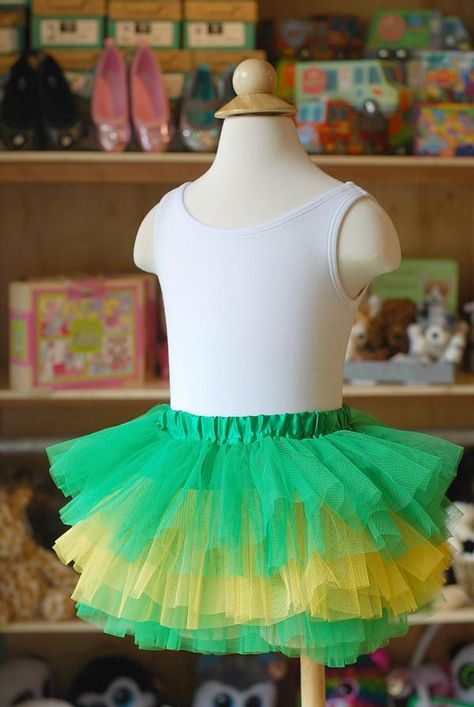 green and yellow tutu Football Tutu, Nfl Team Colors, Cheerleading Cheers, Yellow Tutu, Blue Tutu, Kids Tutu, Football Fashion, Baby Tutu, Football Kids