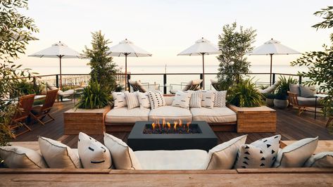 The Surfrider – Hotel Review | Condé Nast Traveler California Beach House, Design Exterior, Home Design Decor, Fun Summer, Outdoor Design, Backyard Patio, My Dream Home, Outdoor Seating, Design Interior