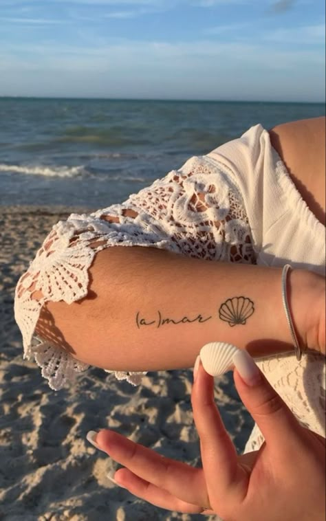 Amar Tattoo, Travel Tattoo For Men, Travel Tattoos For Women, Minimalist Travel Tattoo, Small Travel Tattoos, Traveling Tattoos, Tattoo Ideas Travel, Travel Inspired Tattoos, Watercolor Bike