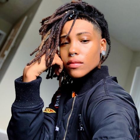 Short Punk Hair Women, Black Masc Women, Punk Hair Women, Drawing Resources, Short Punk Hair, Androgynous Women, Cornrow Hairstyles For Men, Short Locs, Androgynous Hair