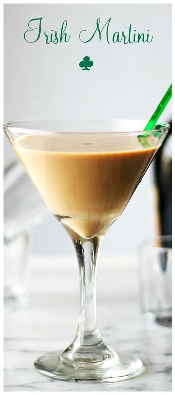 Irish Martini, Irish Drinks, Martini Recipe, Martini Recipes, Irish Recipes, Irish Cream, Breakfast Buffet, Signature Drinks, Alcohol Recipes