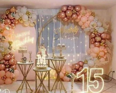 Quince Backdrop Ideas, Quince Decorations Ideas, 15th Birthday Decorations, 21st Decorations, 18th Birthday Party Themes, Quinceanera Pink, 18th Birthday Decorations, Quince Decorations, 32 Birthday