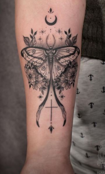 Moth And Roses Tattoo, Always Find The Light Moth Tattoo, Moth And Lotus Tattoo, Karolina Szymańska Tattoo, Luna Moth Floral Tattoo, Mystical Moth Tattoo, Moth Wrist Tattoos For Women, Lunar Moth Forearm Tattoo, Moth Tattoo Feminine