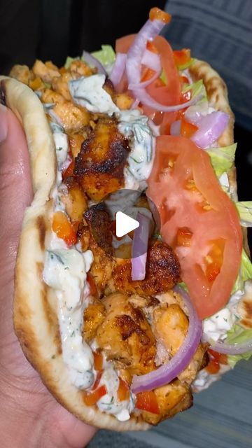 Manda - HOME COOK on Instagram: "Who else NEEDS one of these Cajun Salmon Gyros?!🙋🏾‍♀️⬇️ I NEED another one ASAP 🤤😍. Sooooo flavorful, not too heavy, and just something different! 🙌🏾 Yum!" Gyros Chicken, Feta Tzatziki, Pinwheel Wraps, Cajun Salmon, Chicken Gyros, Cajun Chicken, Tzatziki Sauce, Burgers Sandwiches, June 22