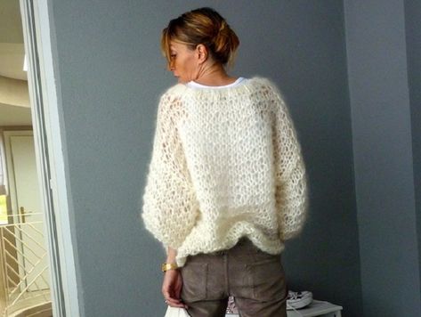 Pull Grosse Maille, Sweater Patterns, Oversized Knitted Sweaters, Mohair Sweater, Sweater Pattern, Fort, Knitted Sweaters, Sweaters For Women, Turtle Neck