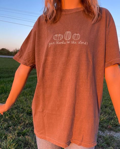 part 1 of what’s in our fall launch this year!!🧡🍂🎃this design sold out multiple times last fall, and so I knew I had to bring it back!! Instead of just the orange crewneck like last time, we’ll have 4 different options for ya: 🧡orange crew 🤎brown crew 🧡orange comfort colors tee 🤎brown comfort colors tee ahhhh!!!! I’m beyond excited to have more options for you guys this year— let me know what you think!! 🤭🍁🫶🏼 Keep an eye out tomorrow for more designs in our fall launch 👀 Orange Crewneck, Bring It Back, Comfort Colors Tee, Bring It, An Eye, What You Think, Comfort Colors, You Think, This Year