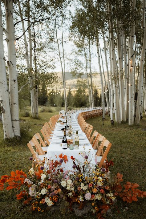 This Beyul Retreat Wedding Was Described As "Summer Camp For Adults" | Junebug Weddings Campground Wedding, Summer Wedding Reception, Summer Camp Wedding, Cabin Wedding, Wedding Tablescape, Tablescape Ideas, Outdoor Dinner, Camp Wedding, Wedding Reception Tables