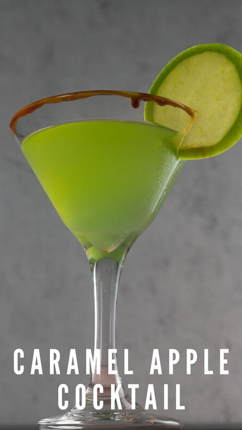 Green Apple Mixed Drinks, Sour Apple Cocktail Recipes, Green Apple Cocktail Recipes, Green Apple Cocktail, Green Apple Martini Recipe, Apple Pucker Drinks, Green Apple Cocktails, Caramel Apple Cocktail, Samhain Party