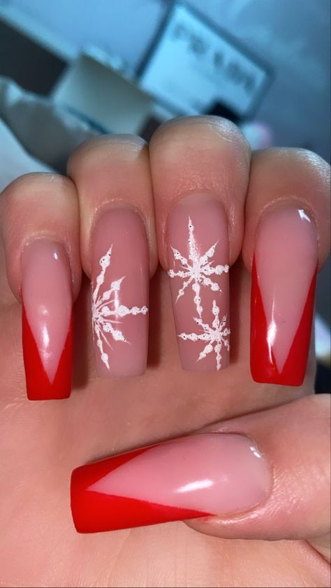 Simple Xmas Nails Acrylic, Christmas Coffin Acrylic Nails, Red Christmas Nails 2022, Christmas Nails Acrylic Coffin, Nail Art Designs 2023, Xmas Nail Designs, Summer Nails Ideas, Ten Nails, Winter Nails Acrylic