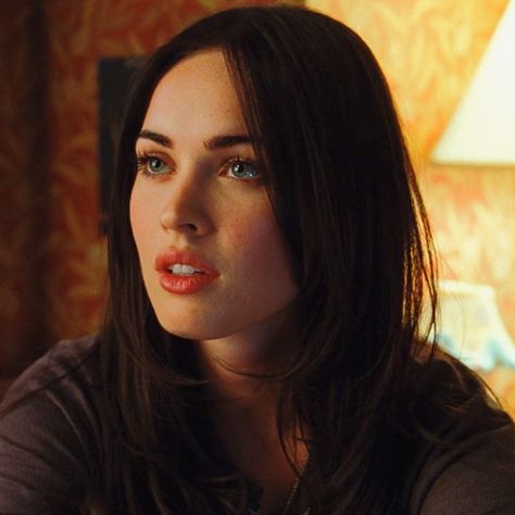 Jennifer's Body, Megan Fox, Dark Hair, Blue Eyes, Long Hair, A Woman, Fox, Hair, Blue