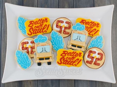 Sweet Breaking Bad Cookies Just In Time for the Finale Breaking Bad Cake, Breaking Bad Rv, Blue Rock Candy, Transportation Cookies, Movie Cookies, Breaking Bad Party, Semi Sweet Designs, Amazing Cookies, One Last Chance