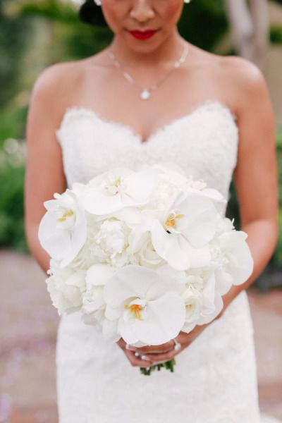 White Orchid Bouquet, Orchid Bouquet Wedding, Orchid Bouquet, Trendy Bride, Hydrangea Bouquet, Brides Bouquet, Orchid Wedding, White Bridal Bouquet, White Wedding Bouquets