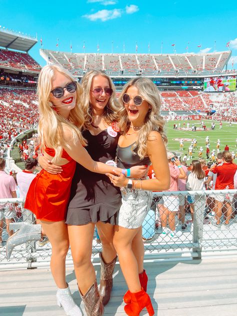 Alabama Gameday Outfit, Alabama Football Game, Alabama Game Day, Abc Party Costumes, College Gameday Outfits, College Game Days, Football Game Outfit, College Fits, Game Day Outfit