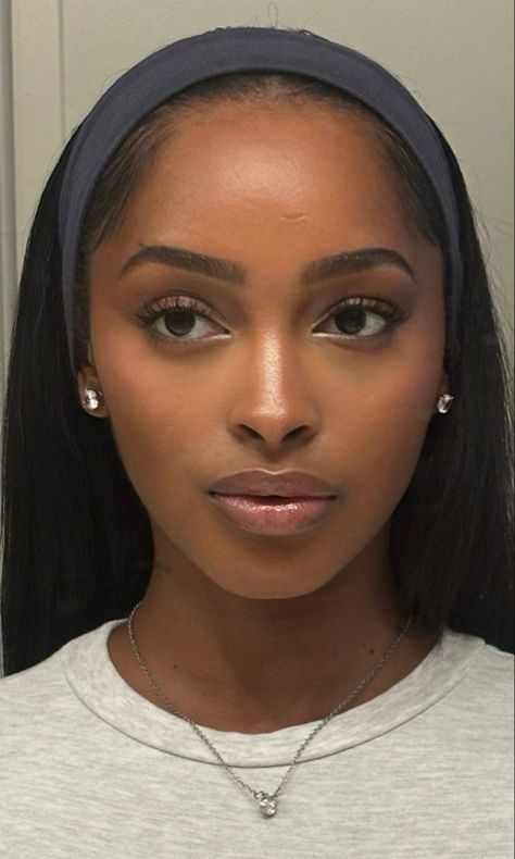 Ford Aesthetic, Wealthy Woman, Soft Makeup Looks, Makeup For Black Skin, Brown Skin Makeup, Soft Glam Makeup, Skin Products, Looks Black, Makeup For Black Women