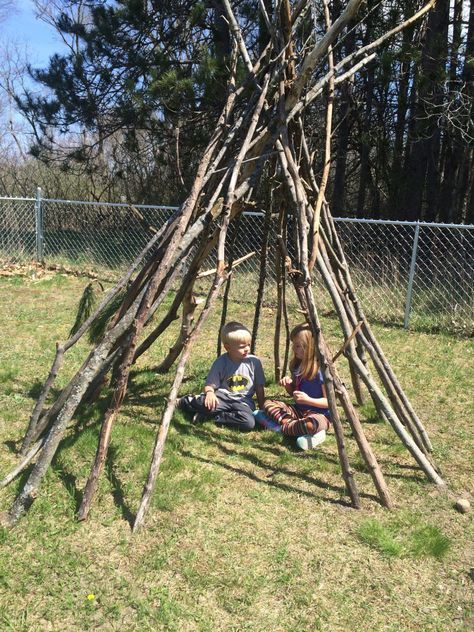 How to Make an Outdoor Teepee | Embracing Motherhood Branch Teepee, Kids Backyard Ideas, Natural Play Area, Outdoor Play For Kids, Teepee Outdoor, Outdoor Teepee, Childrens Garden, Diy Teepee, Kids Backyard