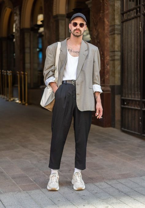 Oversized Blazer Outfit Street Style Men, Blazer Street Style Men, Vintage Blazer Outfit Men, Men’s Blazer Outfits, Men Blazer Outfit Casual, Mens Blazer Outfit, Casual Blazer Outfits Men, Men Blazer Outfit, Blazer Outfits Street Style