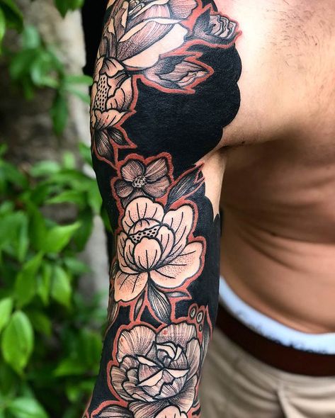 Flowers And Butterflies Tattoos, Flower Tattoo Sleeve Men, Butterflies Tattoos, Men Flower Tattoo, Hawaiian Flower Tattoos, Floral Tattoo Shoulder, Black Tattoo Cover Up, Forearm Band Tattoos, Tattoos Sleeve