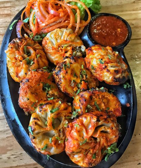 priya on Instagram: “TAG ALL MOMOS LOVER TO GIVE THEM MORNING CRAVINGS FOR MOMOS😍❣️ .  Fried Tandoori Steam  Which is your favourite?? . Follow…” Tandoori Momos Recipe, Momos Aesthetic, Fried Momos, Momo Food, Sizzler Recipes, Indian Fast Food, Delicious Food Image, Momos Recipe, Healthy Food Quotes