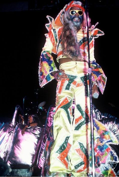 George Clinton♫♫♥♫♫♥♥♫♥JML Parliament Funkadelic, Bootsy Collins, Funk Bands, George Clinton, Rock And Roll Fashion, Disco Funk, Funk Music, Funky Music, Vintage Black Glamour