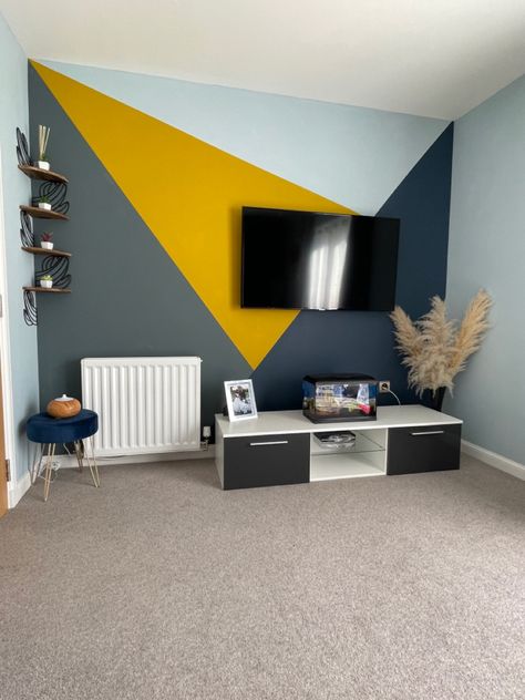 Geometric wall painting ideas Room Pattern Paint, Tv Wall Paint Designs Living Room, Geometric Tv Wall Design, Tv Wall Painting Ideas, Geometric Wall Paint Living Room, Tv Wall Paint, Tv Wall Painting Design, Tv Wall Paint Ideas, Tv Wall Color