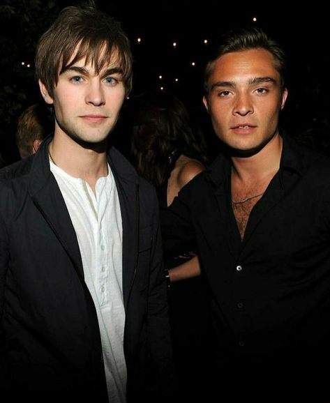 Chuck And Nate, Ed Westwick Gossip Girl, Nate Gossip Girl, Gossip Girl Nate, Gossip Girl Cast, Nate Archibald, Chuck Blair, Chuck And Blair, Ed Westwick