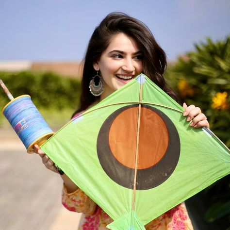 Patang Kite Photography, Kite Festival Photography, Makar Sankranti Photo, Happy Makar Sankranti Images, Rhea Sharma, Flying Kite, Festival Photography, Happy Makar Sankranti, Kite Festival