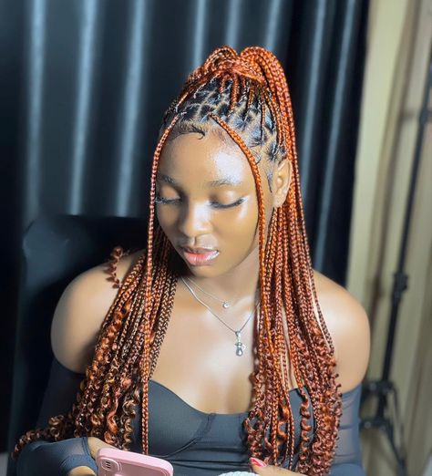 Ginger Braids With Beads, Knotless Braids Color Ideas, Curly Ends Hair, Orange Braids, Ginger Knotless Braids, Curled Hair With Braid, Brown Braids, Braids Ginger, Curls Braids