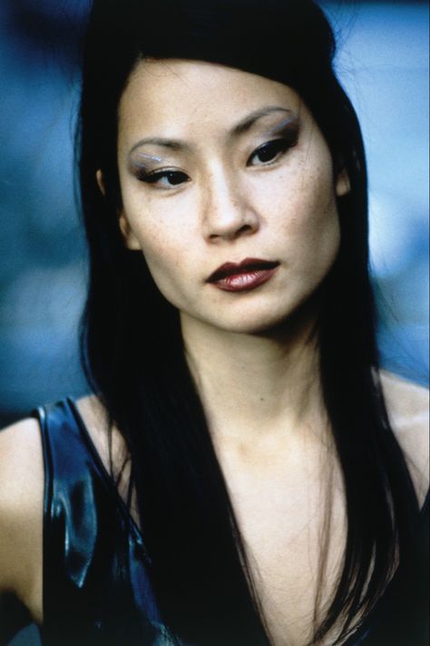 Lucy Liu Kill Bill Icon, Ming Na Wen Photoshoot, Lucy Liu Aesthetic, Charlie Angles Lucy Liu, Lucy Lui 90s, Asian 90s Makeup, Lucy Liu Style 90s, Lucy Liu Style, 90s Makeup Look