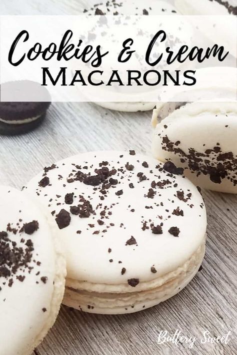 Cookies N' Cream Macarons Macaron Tutorial, Cream Macarons, French Macaroon Recipes, Macaron Flavors, Macaron Cookies, French Macaroons, Macaroon Recipes, Macaron Recipe, Cookies N Cream Cookies