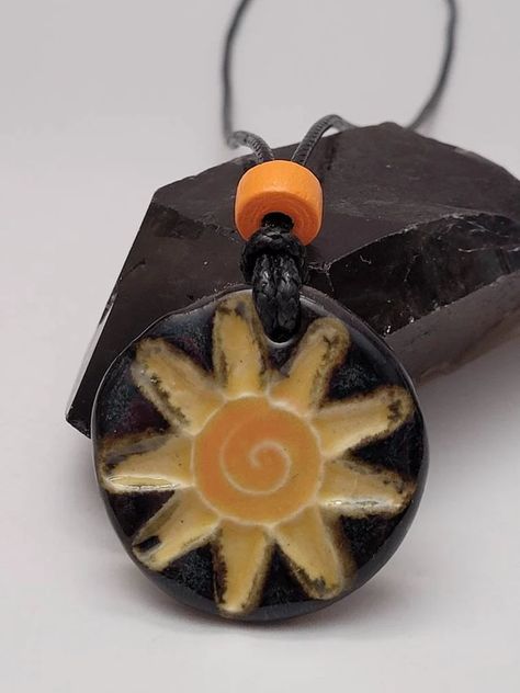 Celestial Ceramic Handmade Clay Sun Pendant Necklace - Etsy Clay Necklace Diy, Diy Clay Necklace, Clay Necklace Ideas, Clay Necklace Pendant, Clay Sun, Textured Bowls, Dope Jewelry Accessories, Clay Bead Necklace, Clay Pendants