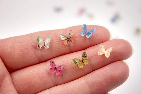 Micro Butterflies 20 50 or 100 Pcs 8 Mm Miniature Polyresin - Etsy Terrarium Fairy Garden, Miniature Terrarium, Miniature Display, Butterfly Ornaments, Mushroom Decor, Butterfly Fairy, Fairy Garden Accessories, Dollhouse Decor, Butterfly Decorations