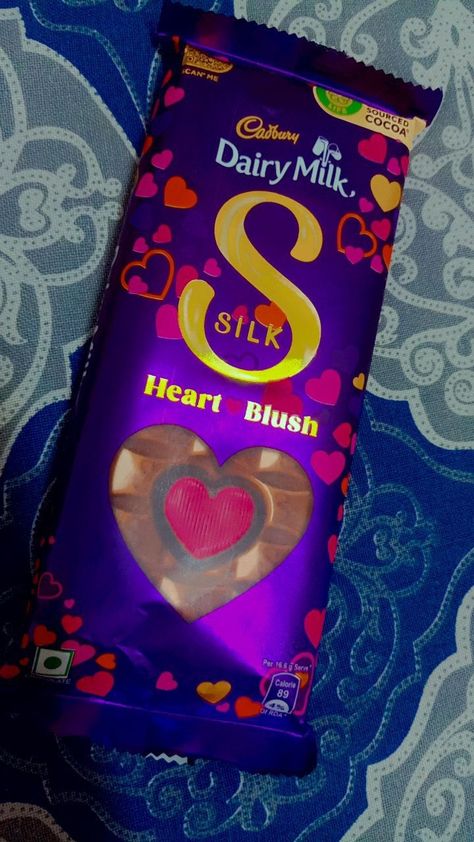 Diary Milk Chocolate Photos, Dairy Milk Chocolate Snap, Chocolate Snap, Healthy Food Art, Eid Pics, Snap Streaks, Foodie Pics, Boys Pic, Chocolate Photos