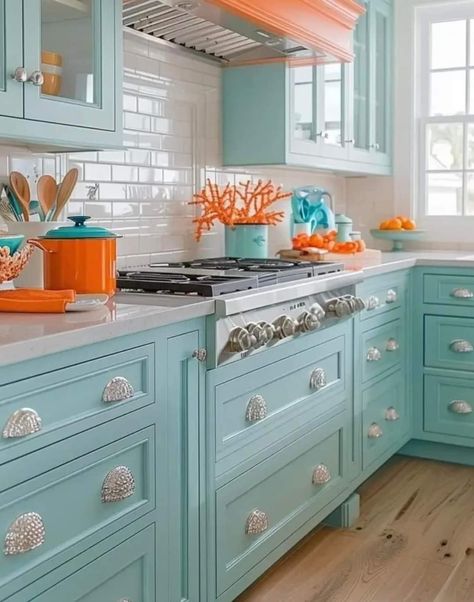 Blue Kitchen Designs, Aqua Kitchen, Hardware Ideas, Coastal Kitchen Decor, Diy Knobs, Beach Kitchen, Coral Beach, Beach Kitchens, Kitchen Decor Ideas