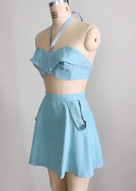 1940s pin-up swimsuit 1940s Swimwear, 1940s Swimsuit, Vintage Clothes 1940s, Pin Up Swimsuit, 1940s Outfits, Fashion 1940s, Vintage Bathing Suits, 2 Piece Swimsuit, Vintage Swim