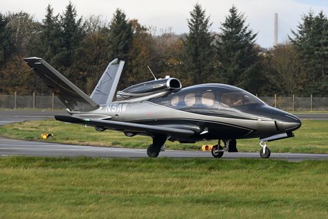 Aviation Notes, Cirrus Vision Jet, Vision Jet, Private Aircraft, Flying Vehicles, Man Stuff, Private Jet, Jet Black, Luxury Lifestyle