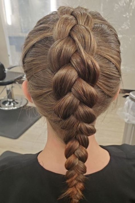 Top 19 Peekaboo Braids For Women To Unveil Elegance Dutch Braid Single, Dutch Braid Loose, Braids Dutch Braid, Single Dutch Braid, Dutch Braid Crown, Inverted Braid, Peekaboo Braids, Dutch Braid Styles, Braids For Women