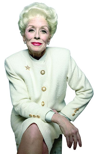 Window into a Texas Icon: Holland Taylor brings Ann to Life at the ZACH, via Arts + Culture Texas | Holland Taylor as Ann Richards in Ann. Photo courtesy of Zach Theatre. Successful Actress, Texas Icons, Ann Richards, Holland Taylor, Austin Art, Greta Garbo, Sarah Paulson, Southern Oregon, Prove It