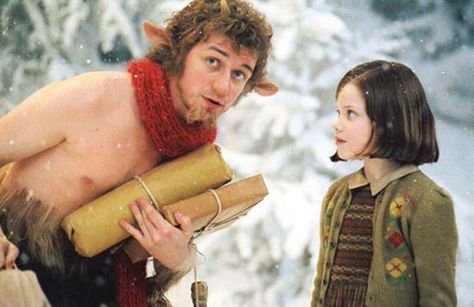 Narnia The Lion The Witch and the Wardrobe-James McAvoy Lion Witch And Wardrobe, Witch Wardrobe, Mr Tumnus, Lion Witch Wardrobe, Antonia Thomas, Narnia Movies, Hulk Character, Lucy Pevensie, Anna Popplewell