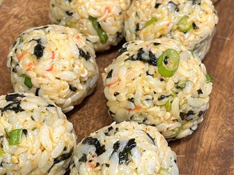 Crab Meat Rice Balls, Crab Meat And Rice Recipe, Crab And Rice Balls, Seafood Rice Balls, Rice Ball Appetizers, Veggie Rice Balls, Crab Rice Balls Recipe, Onigiri Recipe Crab, Spicy Crab Rice Balls