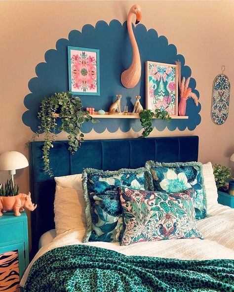 Quirky Interior Design Bedroom, Bedroom Painted Headboard, Painted Bedhead Wall, Painted Apartment Walls, Painted Wall Accent, Mural Accent Wall Bedroom, Colourful Small Bedroom, Fun Bedroom Colors, Painted On Headboard