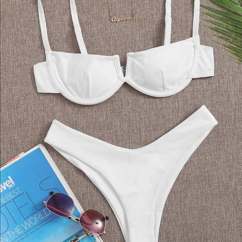 White Bikini Brand New In Bag, From Shein, Size Small. Could Fit Xs Mode Grunge, Trendy Bikinis, Trendy Swimsuits, Swimsuits Outfits, Cute Bathing Suits, White Swimsuit, Summer Bikinis, Cute Swimsuits, Cute Bikinis