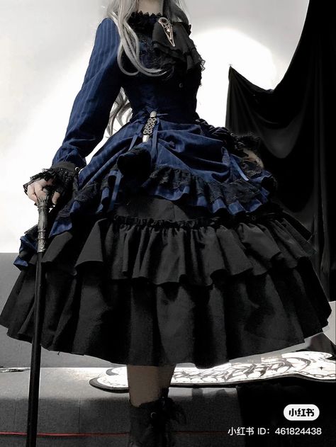 Black And Dark Blue Outfit, Gothic Ouji Fashion, Goth Lolitas, Aristocrat Fashion, Goth Victorian, Alt Clothes, Royal Outfits, Victorian Clothing, Blue Outfit