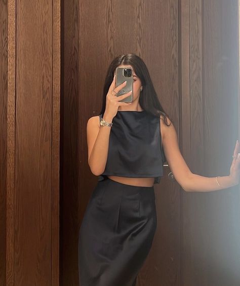 Coord Outfit, Port Grp, Swimsuit Pics, Coordinates Outfits, Ootd Women, Fiesta Outfit, Classy Outfits For Women, Kendall Jenner Outfits, Grown Women