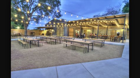 Lawn Simple Restaurant Design, Indoor Outdoor Restaurant, Beer Garden Design, Restaurant Seating Design, Backyard Restaurant, Outdoor Restaurant Patio, Open Restaurant, Outdoor Restaurant Design, Restaurant Exterior