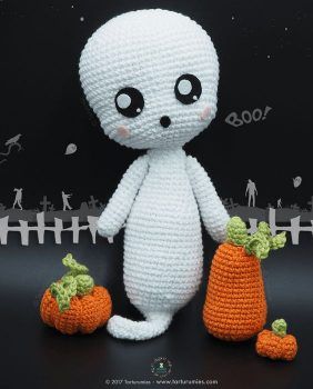 Haakpatroon Spook Boo, lees meer over dit patroon op Haakinformatie Crochet Monsters, Adornos Halloween, Halloween Crochet Patterns, Crochet Fall, Holiday Crochet, Halloween Crochet, Halloween Make, Crochet Toys Patterns, Halloween Patterns