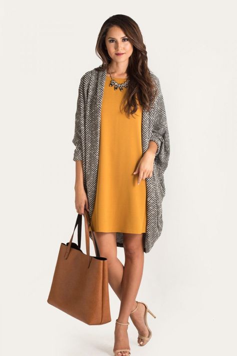 Plain-Tunics-for-fall-fashion-683x1024 Autumn Outfit Ideas for Women-50 Ideas How To Dress In Autumn Rok Outfit, Stile Casual Chic, Morning Lavender, Summer Work Outfits, Fall Wear, Outfit Trends, Work Outfits Women, Classic Fashion, Fashion Over 40