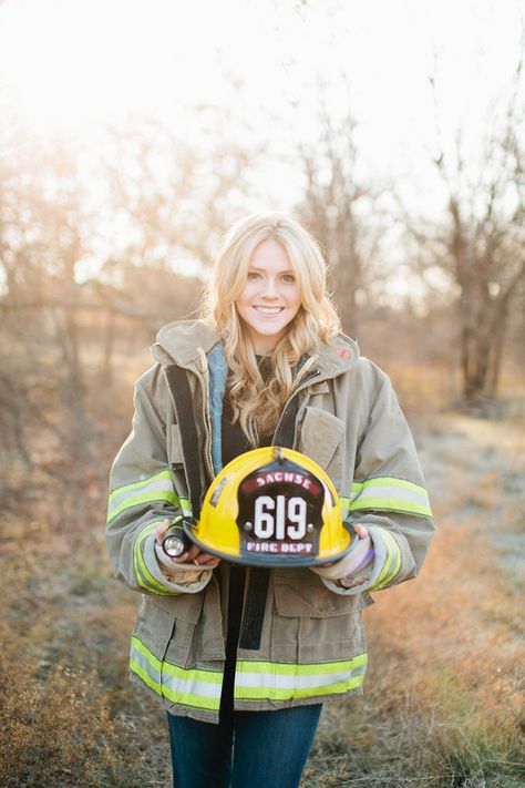 Senior Picture Ideas Emt, Firefighter Graduation Pictures, Fire Truck Senior Pictures, Paramedic Graduation Pictures, Firetruck Senior Pictures, Senior Picture Firefighter, Fire Department Senior Pictures, Senior Picture Ideas Firefighter, Female Firefighter Photoshoot