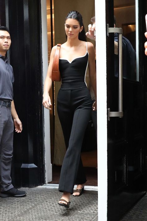 Kendall Street Style, 2015 Instagram, Kendall Jenner Dress, Kylie Jenner Instagram, Kendall Style, Hot Jumpsuits, Kim Kardashian And Kanye, Amber Rose, Demi Moore