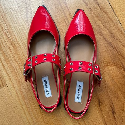 Steve Madden Single Buckle Sling Back Flats, Red Womens 10, Never Worn, New Without Tags!!! Sling Back Flats, Shoes Steve Madden, Sling Back, Steve Madden Shoes, Loafer Flats, Steve Madden, Loafers, Size 10, Buckle